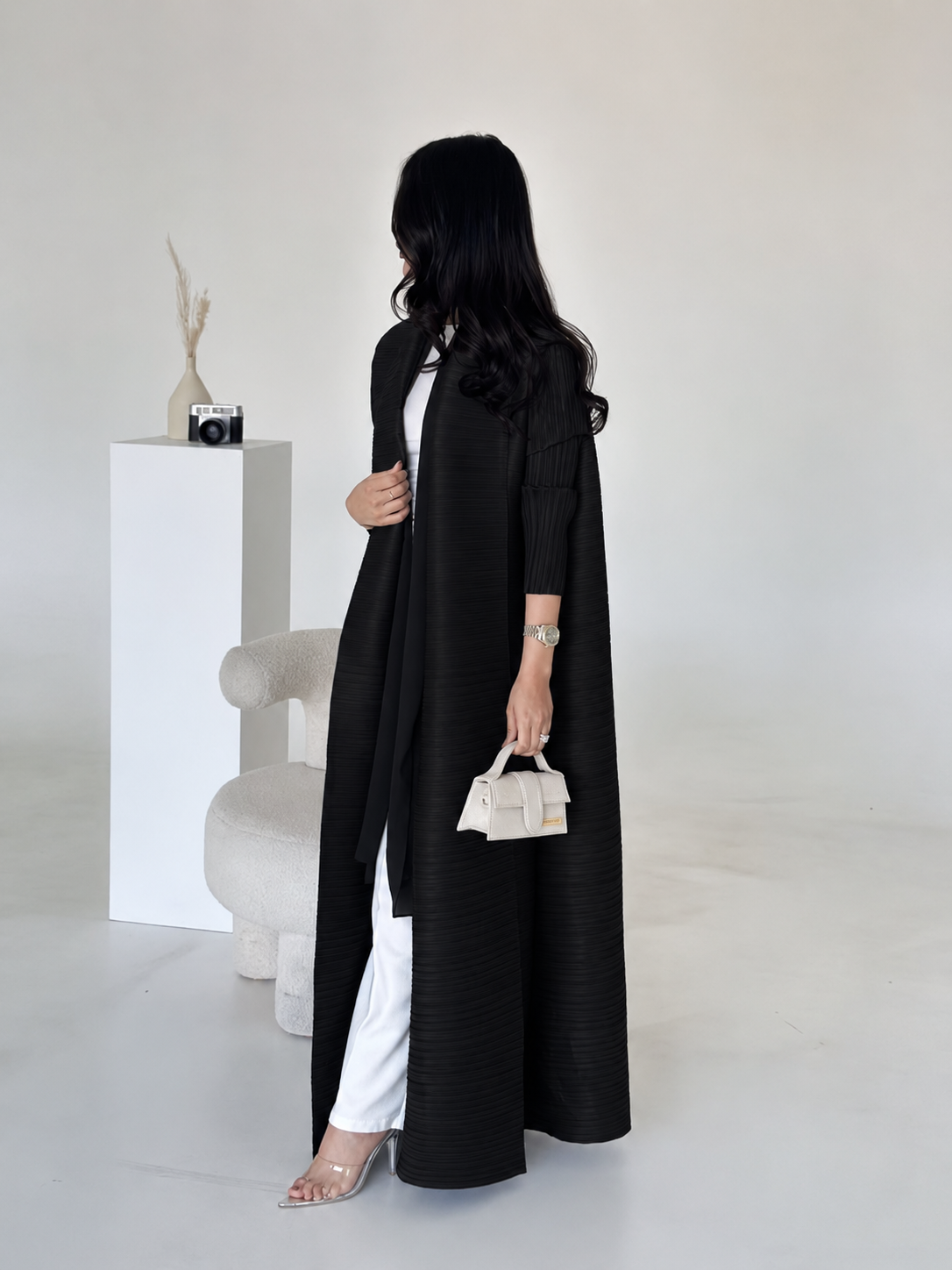 PLEATED ABAYA BLACK
